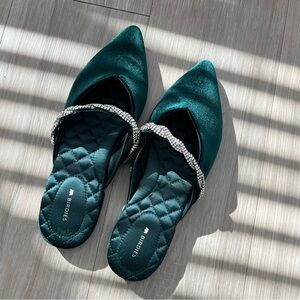 Emerald “Birdies” mules